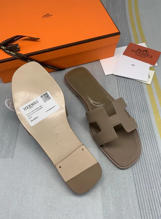 Hermes Shoe 